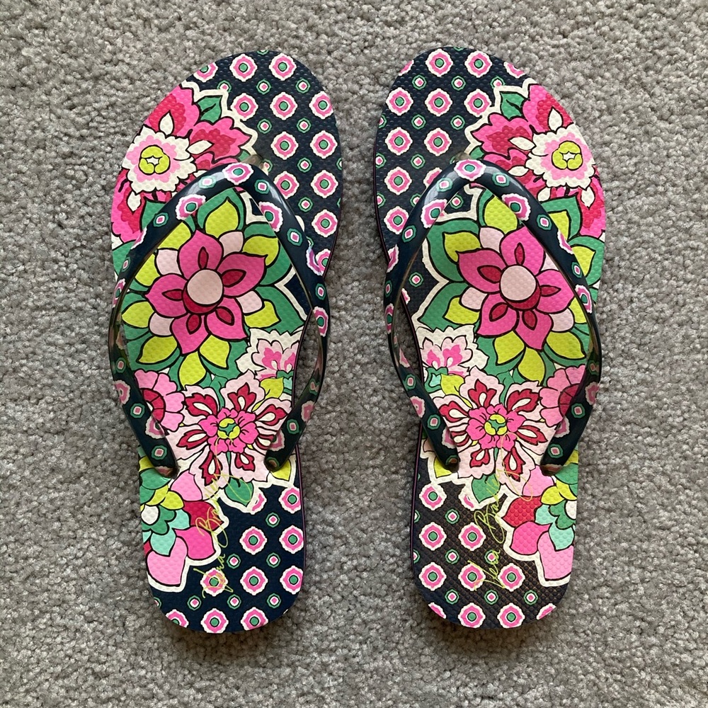 Vera Bradley Flip Flops Size 7-8